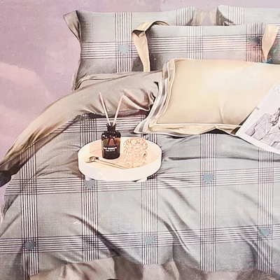 Luxe Plaid Double Bedsheet Set with 2Pcs Pillow Covers